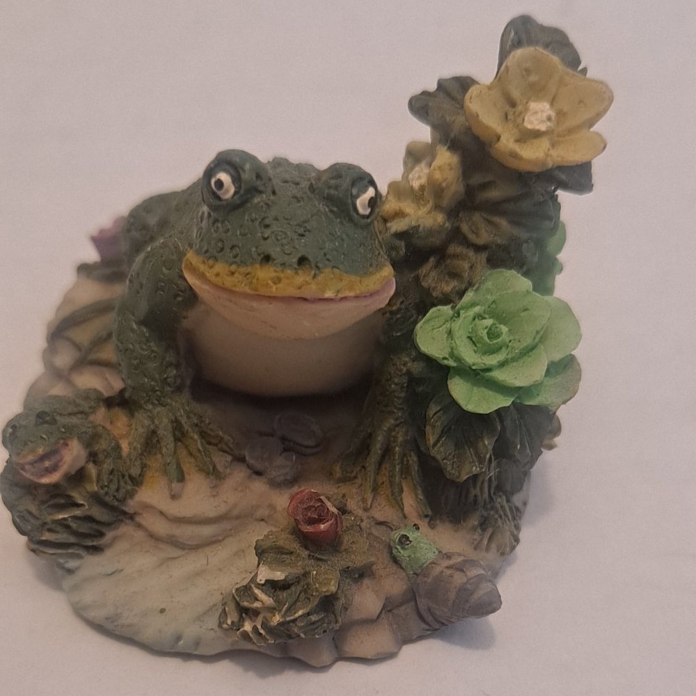 VINTAGE TROLL FROGS - Picture 2 of 11